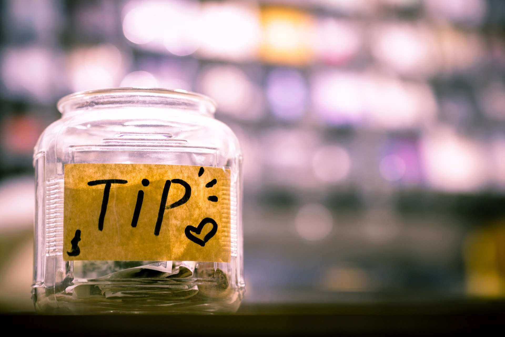 Tipping Culture:  How to tip around the world